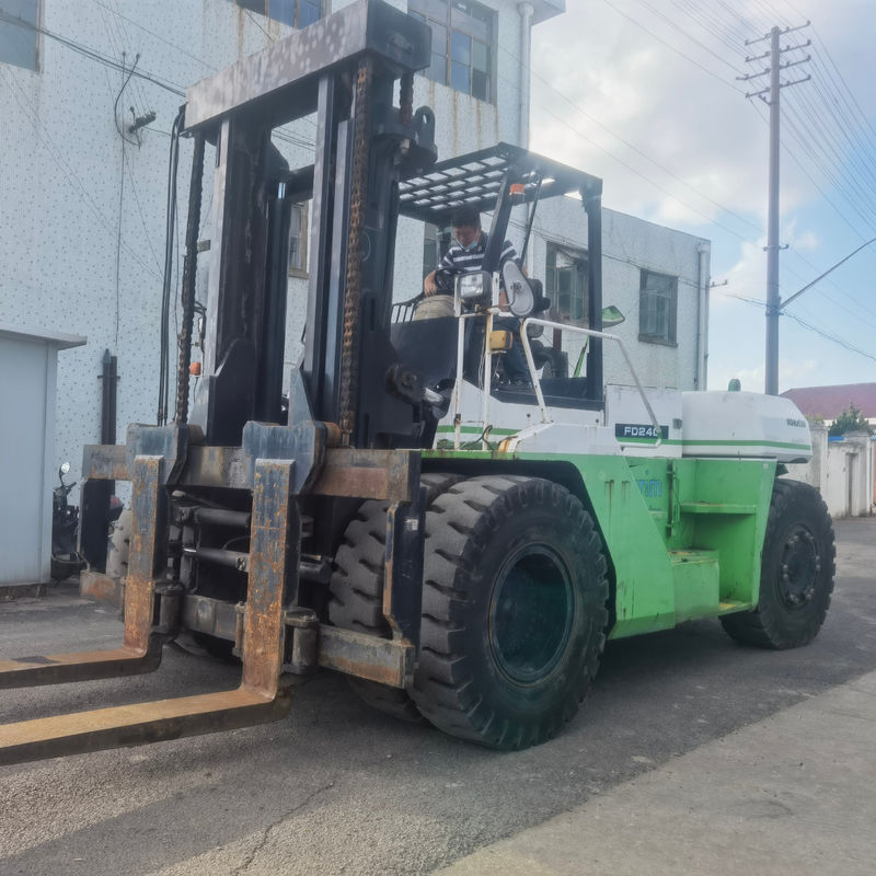 24 tonnellate Giappone Komatsu FD240 carrello elevatore per la movimentazione dei materiali in magazzino Giappone