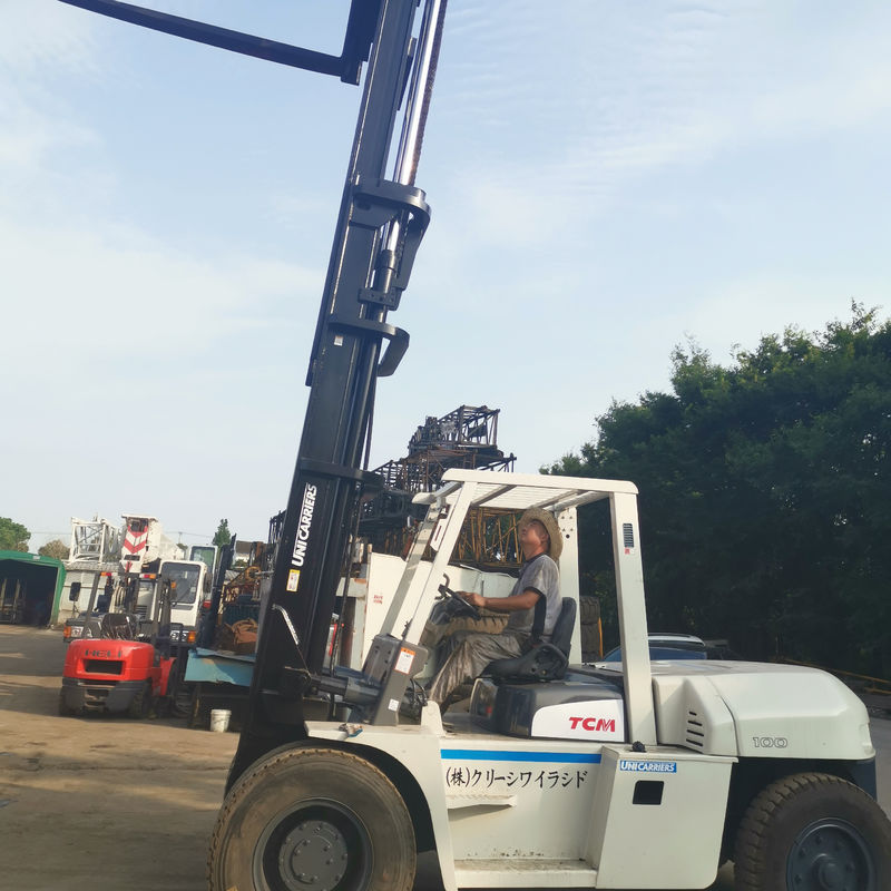 TCM FD100 di seconda mano 10 tonnellate di carrello elevatore diesel per le operazioni e l'efficienza delle bevande alimentari