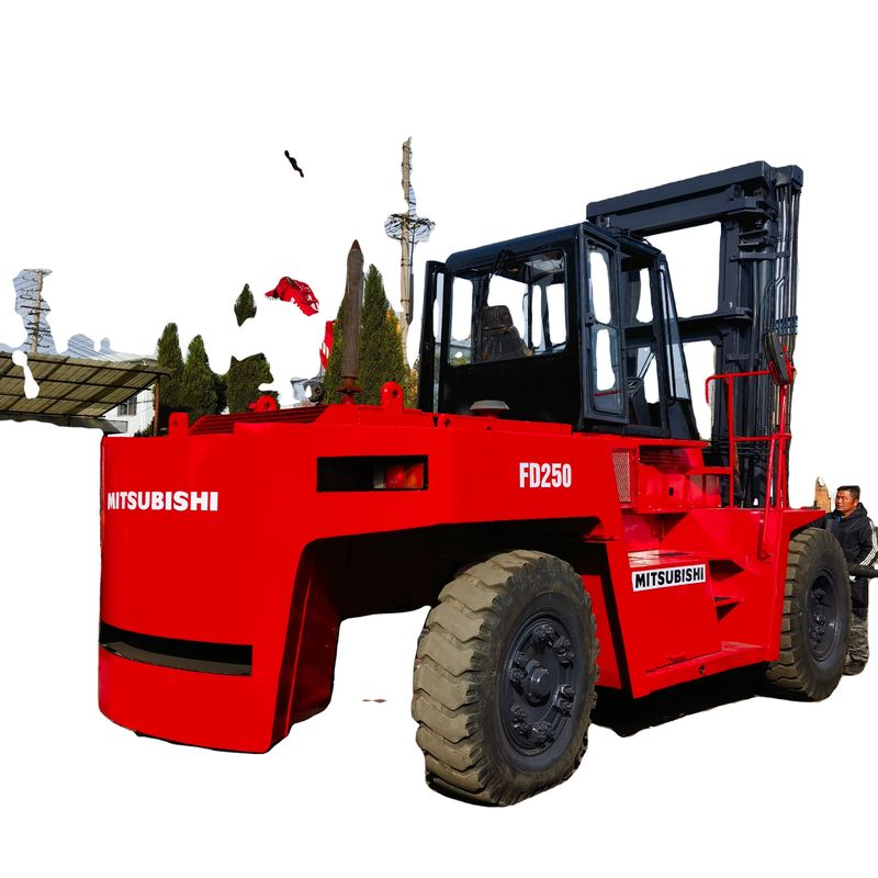 Sperimenta prestazioni superiori con un carrello elevatore diesel Mitsubishi FD250 da 25 tonnellate